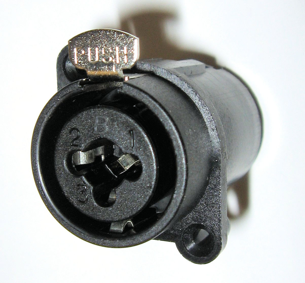 XLR-phone_jack_combo_connector